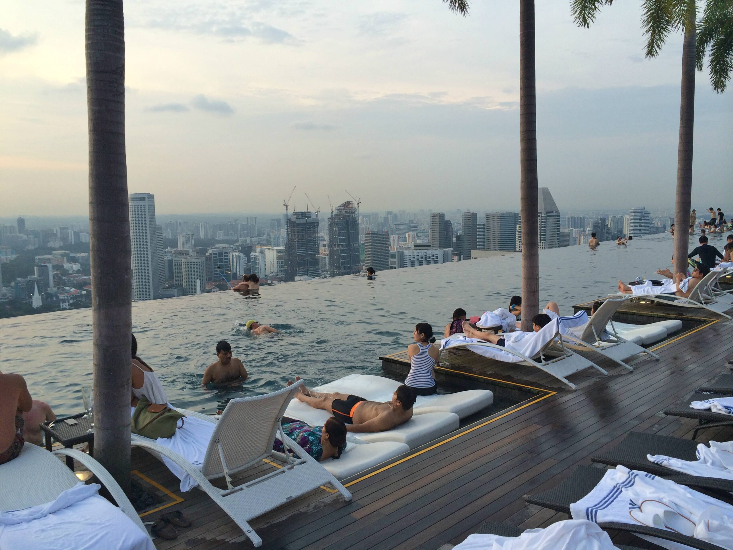 Marina Bay Sands Singapore Guide to Luxury and the Infinity Pool